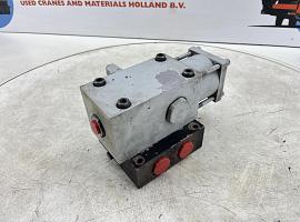 Grove GMK Axle lock valve