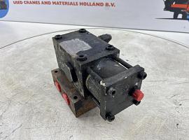 Grove GMK Axle lock valve  