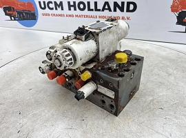 Liebherr LTM 1050-1 slew control block