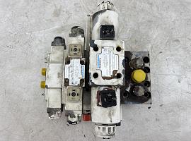Liebherr LTM 1050-1 slew control block