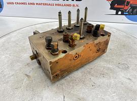 Faun RTF 40 valve block
