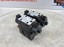 Faun ATF 60-4 outrigger control block