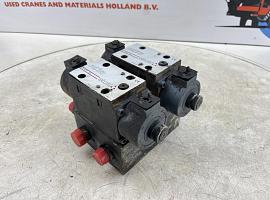 Faun ATF 60-4 outrigger control block