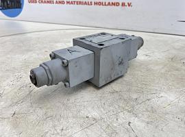 Liebherr LTM 1750-9.1 valve