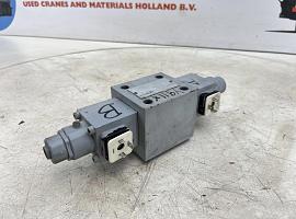Liebherr LTM 1750-9.1 valve