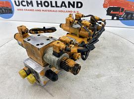 Liebherr LTM 1300 Control block
