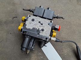 Grove GMK 6400 axle blocking valve axle 1+2 Right