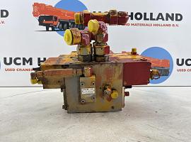 Liebherr LTM 1040-2.1 base block