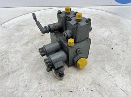 Liebherr LTM 1050-1 axle locking valve