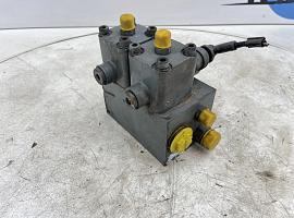 Liebherr LTM 1050-1 axle locking valve