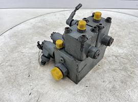 Liebherr LTM 1050-1 axle locking valve