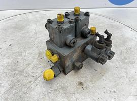 Liebherr LTM 1050-1 axle locking valve