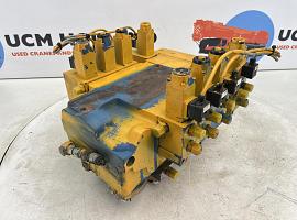 Grove GMK 3050 crane control block