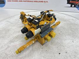 Grove GMK 3050 control block 