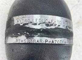 Grove GMK 3050 PRESSURE ACCUMULATOR