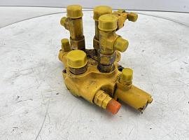 Grove GMK 2035 slewing gear control block