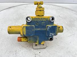 Grove GMK 2035 slewing gear control block