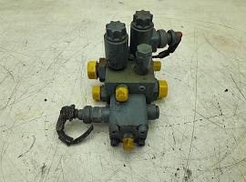 Liebherr LTM 1070-4.1 axle locking valve