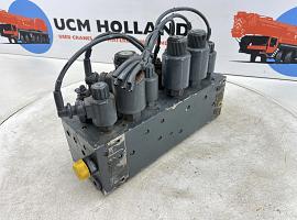 Liebherr LTM 1130-5.1 hydraulic steering control block