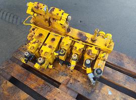Liebherr LTM 1050 main valve block 
