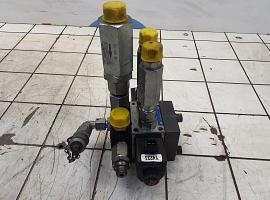 Terex-Demag Challenger 3160 hydraulic valve