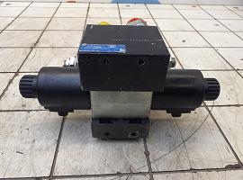 Terex-Demag challenger 3160 hydraulic valve outriggers