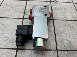Tadano AC 5.220L-1 hoist gear valve