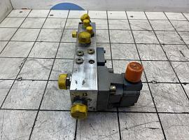 Liebherr LTM 1250-6.1 connection block