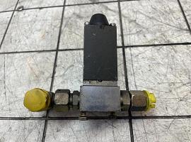 Liebherr LTM 1250-6.1 DIRECTIONAL CONTROL VALVE