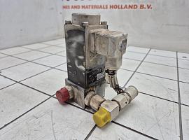 Liebherr LTM 1050/1 DIRECTIONAL CONTROL VALVE 