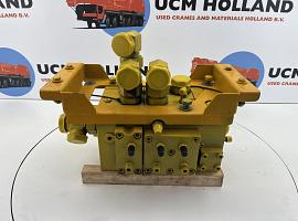 Liebherr LTM 1130-5.1 control block upper