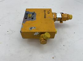 Liebherr LTM 1130-5.1 Valve block upper