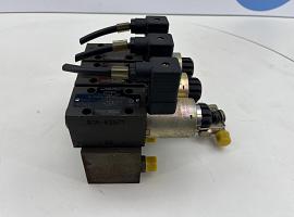 Compact truck CT-2 valve block
