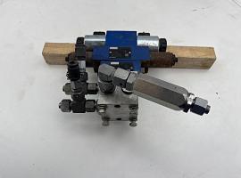 Compact truck CT-2 Valve block