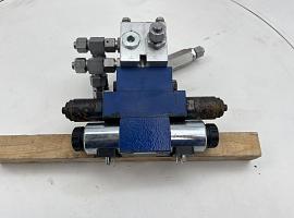 Compact truck CT-2 Valve block