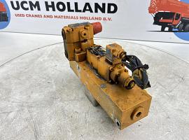 Liebherr LTM 1300 Connection block