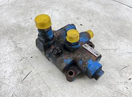 Grove GMK 3050 Steering valve block