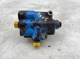 Grove GMK 3050 Steering valve block