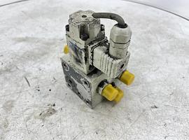 Grove GMK 3050 Control block