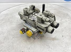 Grove GMK 3050 CONTROL BLOCK
