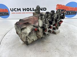 Grove GMK 3050 control block