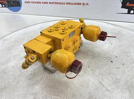 Liebherr LTM 1030/2 Slewing gear valve