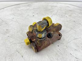 Grove GMK 3050 VALVE BLOCK steering