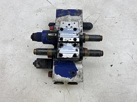 Liebherr LTM 1060/2 SLIDE VALVE BLOCK