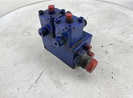 Liebherr LTM 1050-1 axle locking valve
