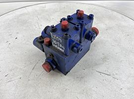 Liebherr LTM 1050-1 axle locking valve