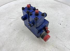 Liebherr LTM 1050-1 axle locking valve