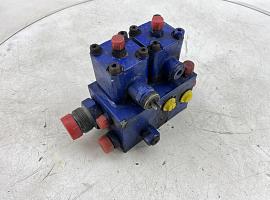 Liebherr LTM 1050-1 axle locking valve