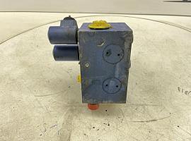 Liebherr LTM 1050-1 axle locking valve