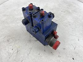 Liebherr LTM 1050-1 axle locking valve